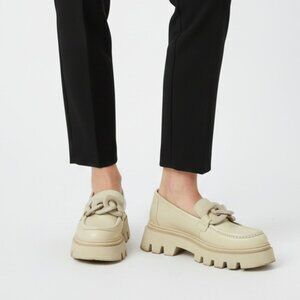 L'intervalle Cream Pebbled Leather Chunky Chain Platform Loafers Size EU 41